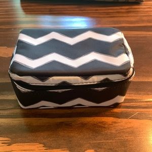 Thirty one jewelry keeper